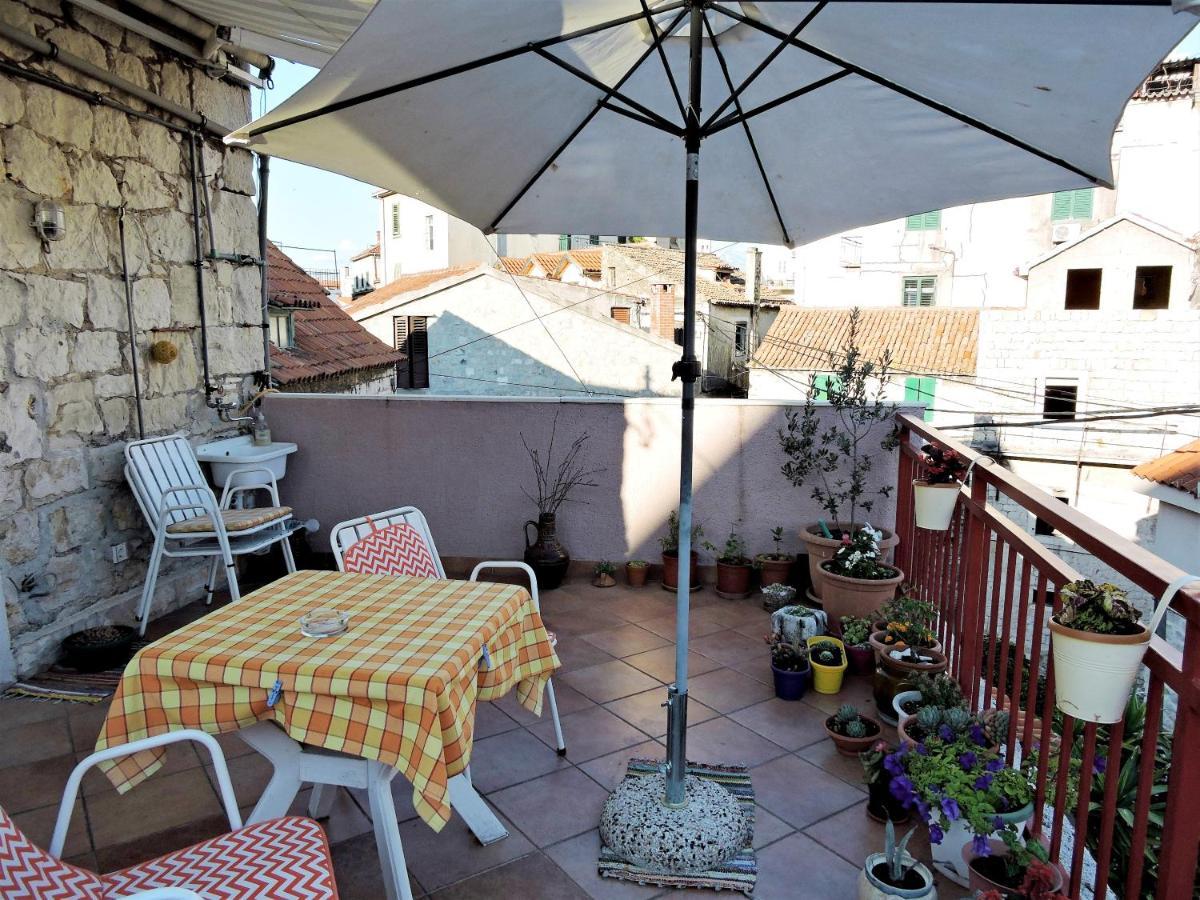 Bruno Split Centre Apartment And Room Экстерьер фото