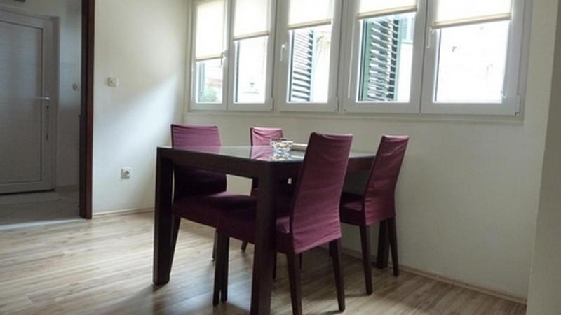 Bruno Split Centre Apartment And Room Экстерьер фото